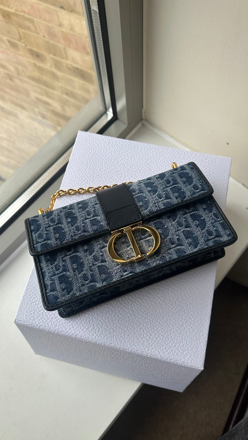 CHRISTIAN DIOR 30 Montaigne East-West Bag with Chain | 迪奧 手袋 (藍色)
