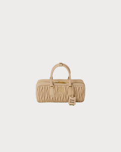 MIU MIU Matelasse Nappa Leather Bag | 繆繆 手袋 (Sand Beige)