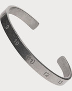 MAISON MARGIELA MM Numerical Cuff Bracelet | 手鐲 (銀色) - LONDONKELLY 英國名牌代購