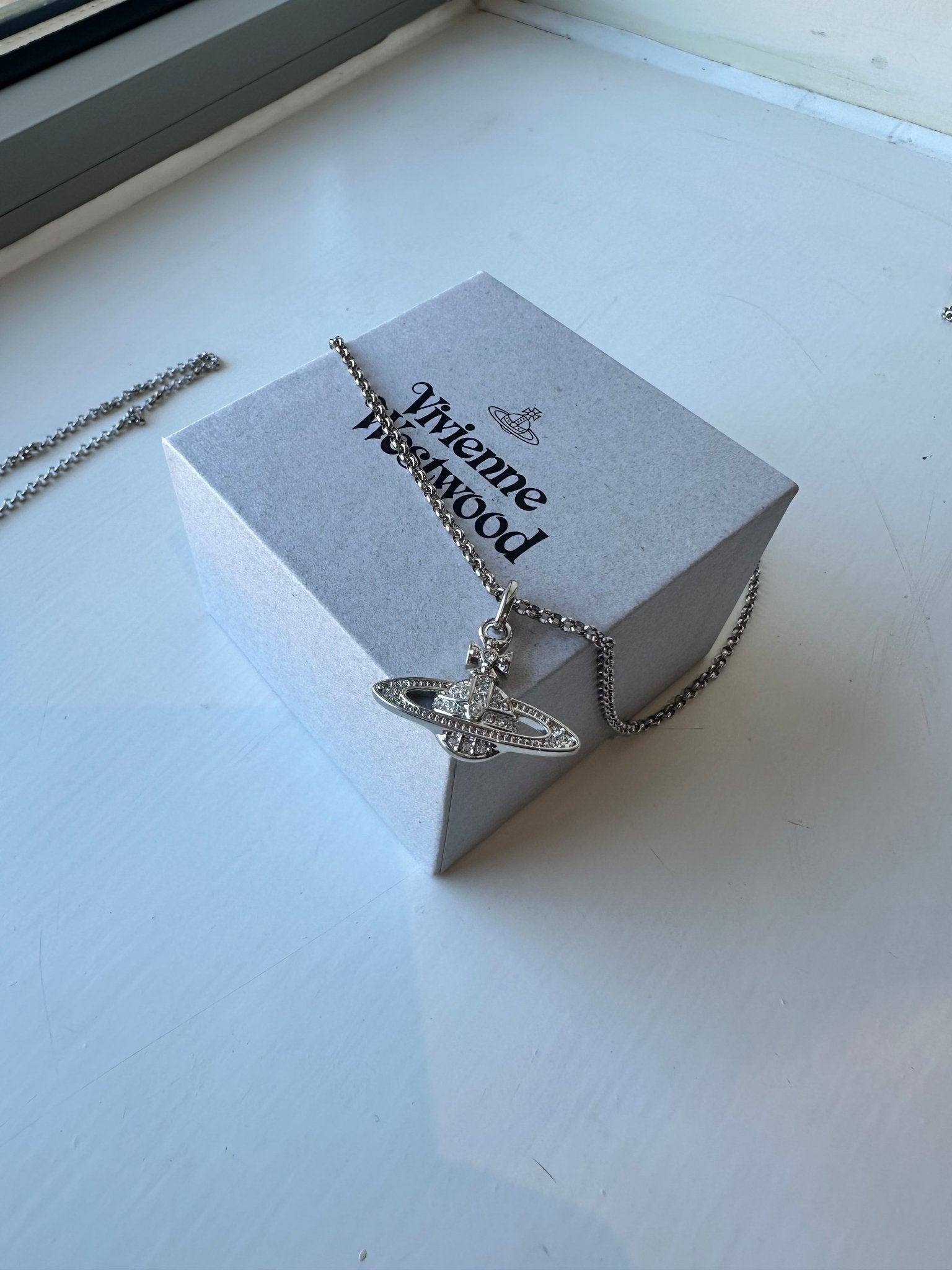 西太后最熱賣頸鏈推薦 | Top 5 Best Selling Vivienne Westwood Necklaces - LondonKelly 英國名牌代購