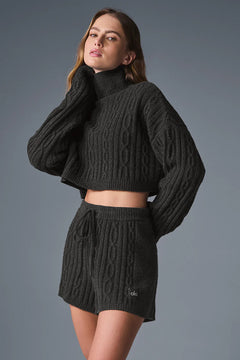 ALO YOGA Cable Knit Cropped Winter Bliss Turtleneck Long Sleeve | 麻花針織短版高領長袖上衣 (多色)