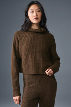 ALO YOGA Cashmere Plush Waffle Turtleneck Pullover | 羊絨絨毛格紋高領套頭上衣 (多色) - LondonKelly 英國名牌代購