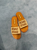 MIU MIU Raffia-Effect Woven Fabric Slides | 繆繆 拖鞋 (啡色) - LondonKelly 英國名牌代購